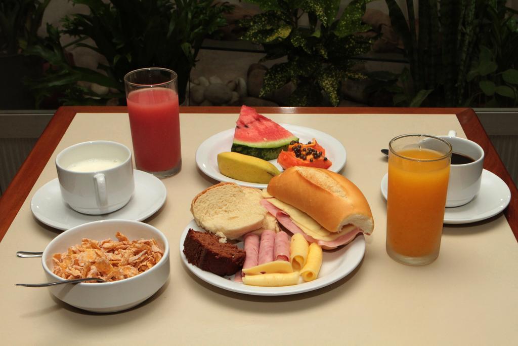Hotel Pouso Alegre Campo Grande  Екстер'єр фото