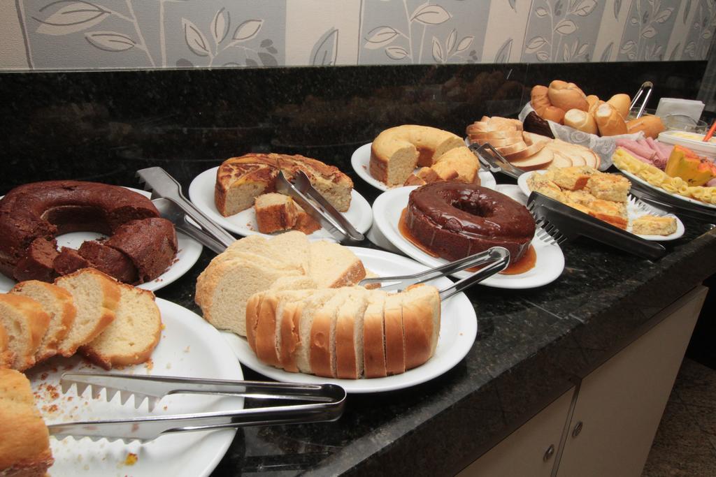 Hotel Pouso Alegre Campo Grande  Екстер'єр фото